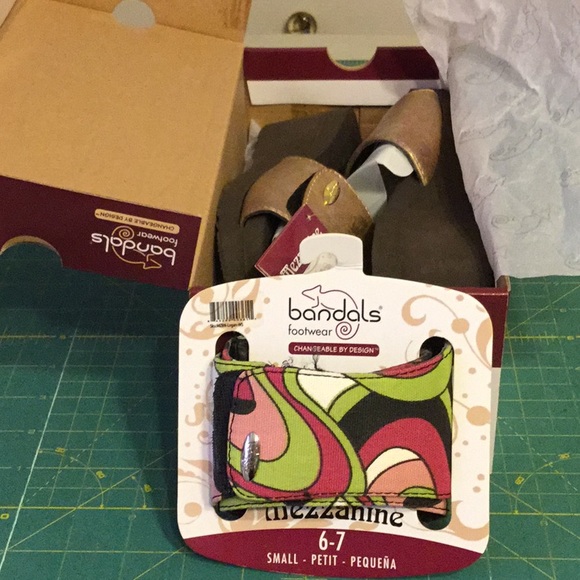 Bandals Shoes - Bandals brown mezzanine footwear size 6, extra top